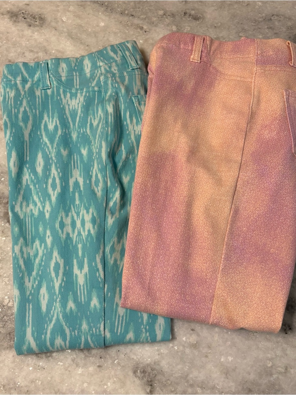Two Pairs Printed Stretch Capri Pants Bundle